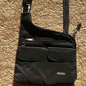 Travelon traveling shoulder bag